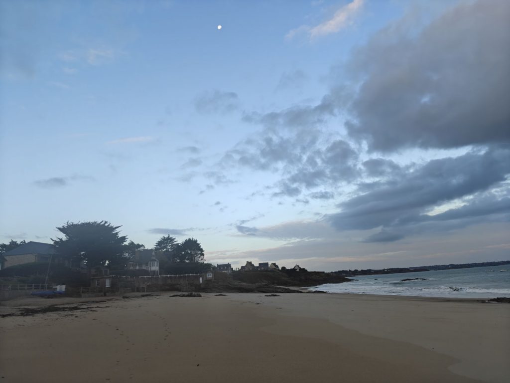 Point du jour jeudi 11 septembre 3 img202509110803075383511406714351936