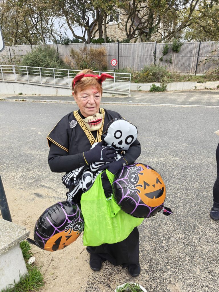 img202510291033398418432382689420827