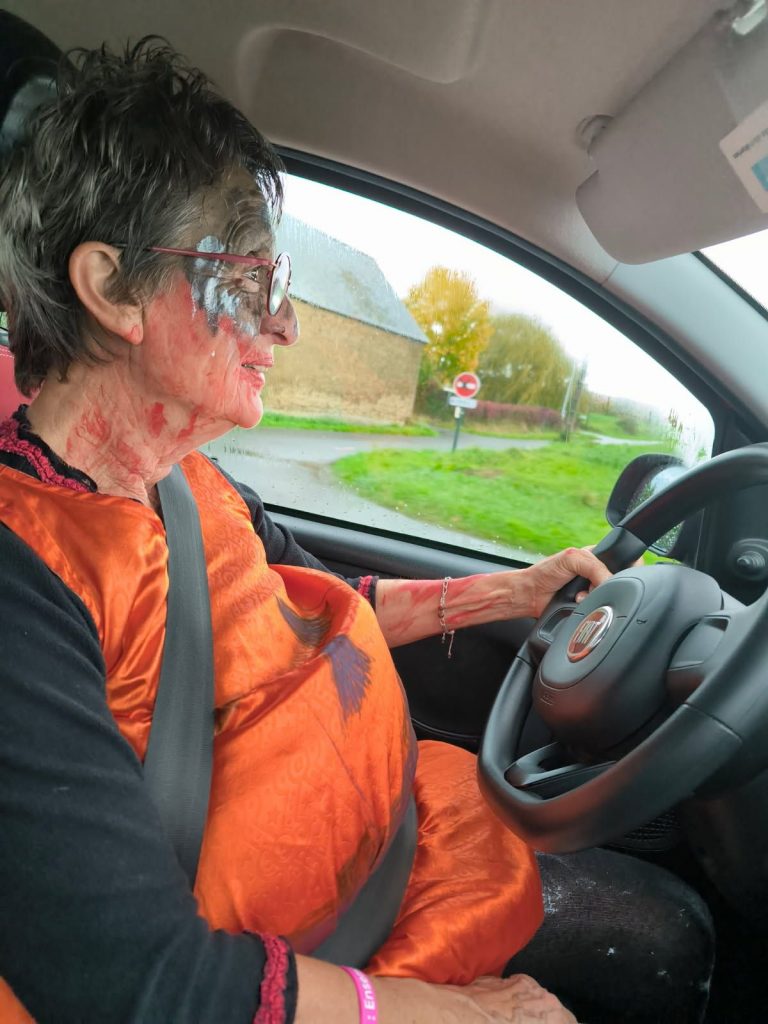 Vendredi....halloween 1 img 20251031 1152207702103341061248471